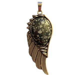 148 ❤️ Alabaster Natural Stone Crystal Angel Wing Pendant Necklace